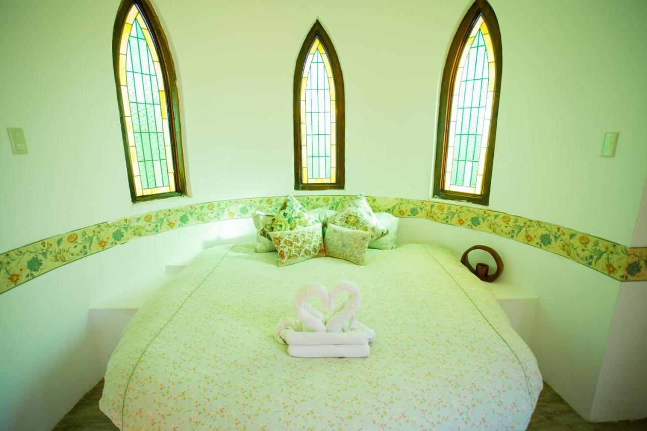 墾丁戀戀莎堡特色民宿 Castillo Cape Eluanbi Extérieur photo
